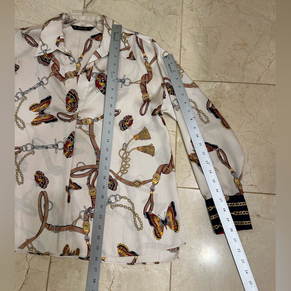 Zara Basic butterfly and chain printed blouse, V-Neck Pullover, Cream, S… - Picture 11 of 11